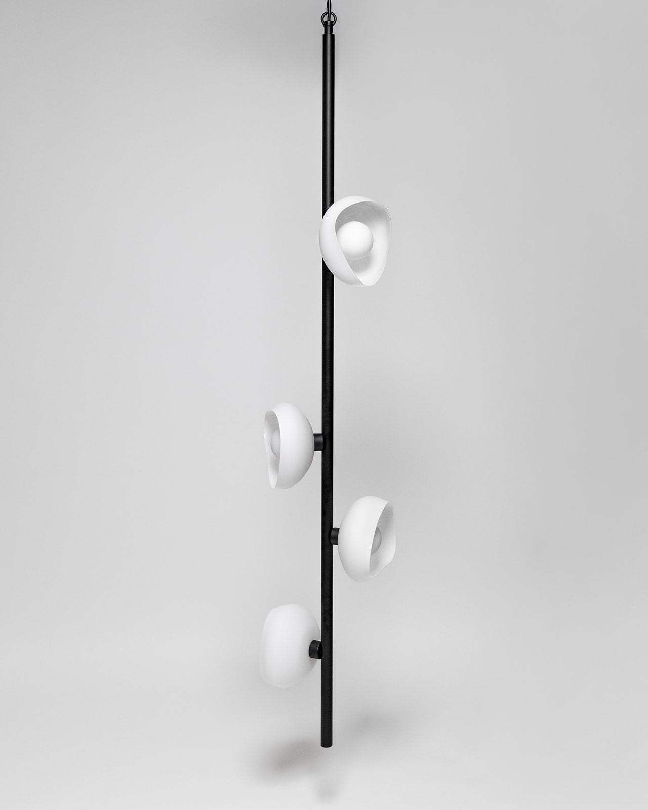 Selene Vertical Pendant