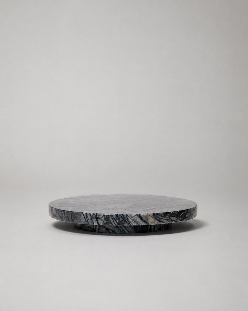 Nikos Offering Pedestal - Black