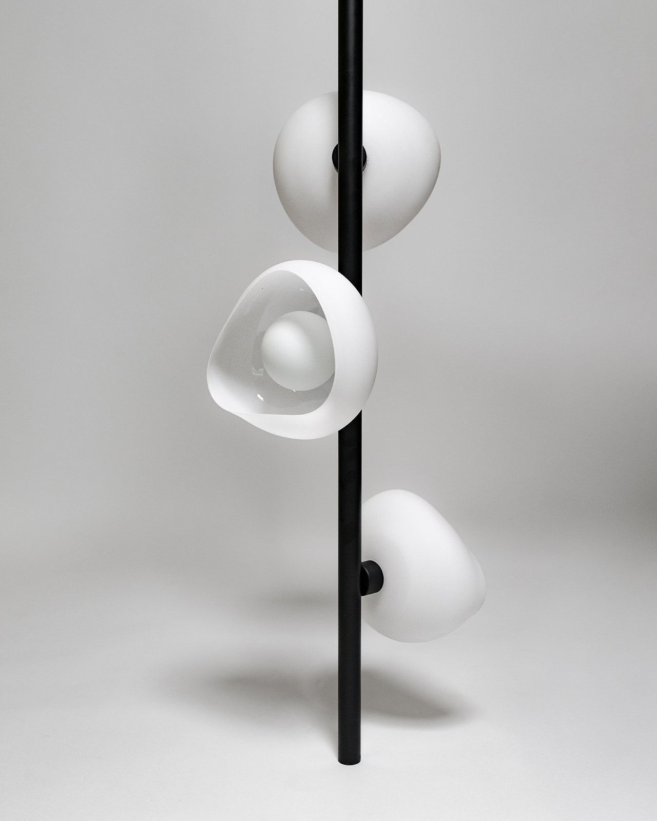 Selene Vertical Pendant