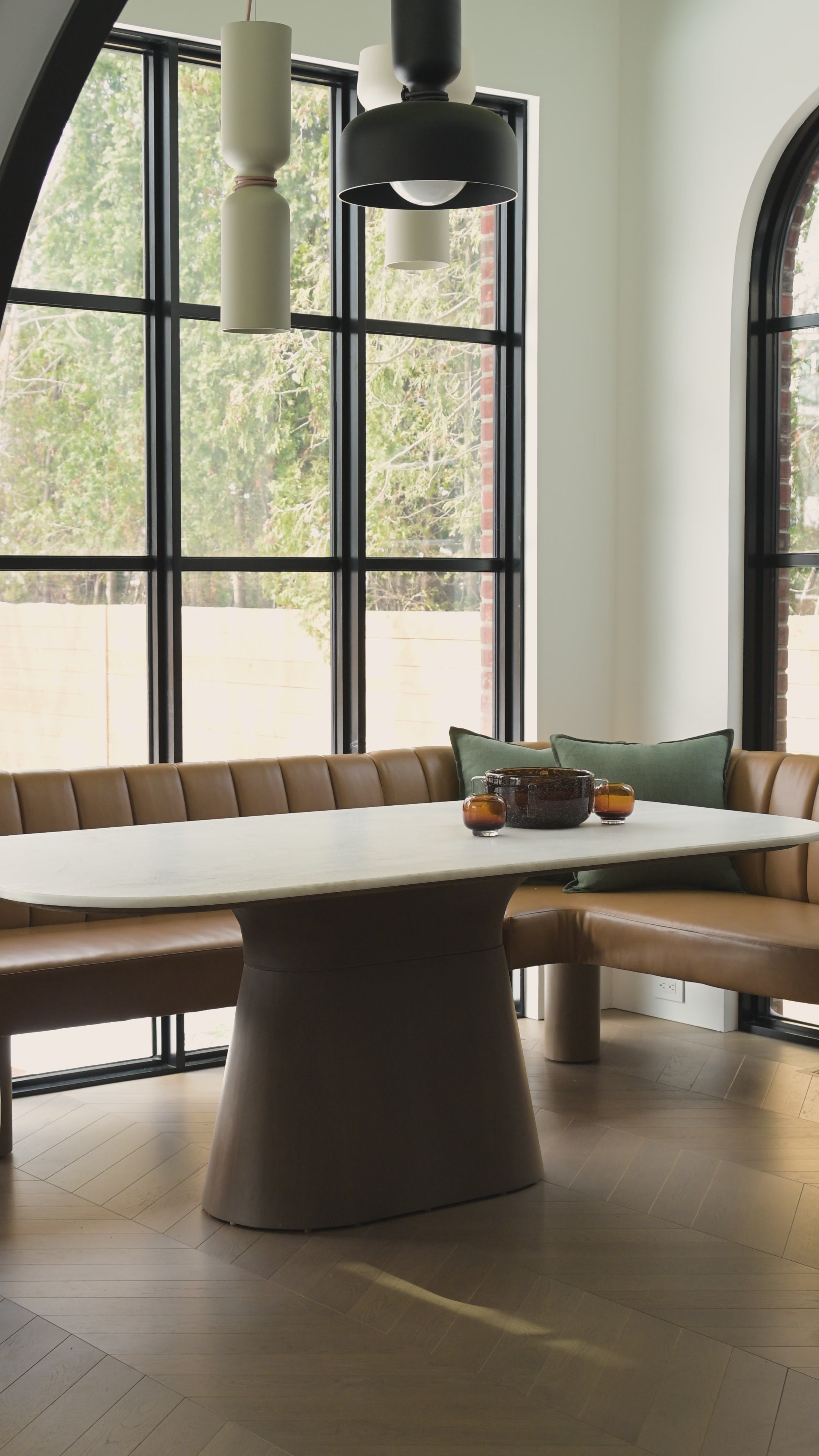 Kallista Table